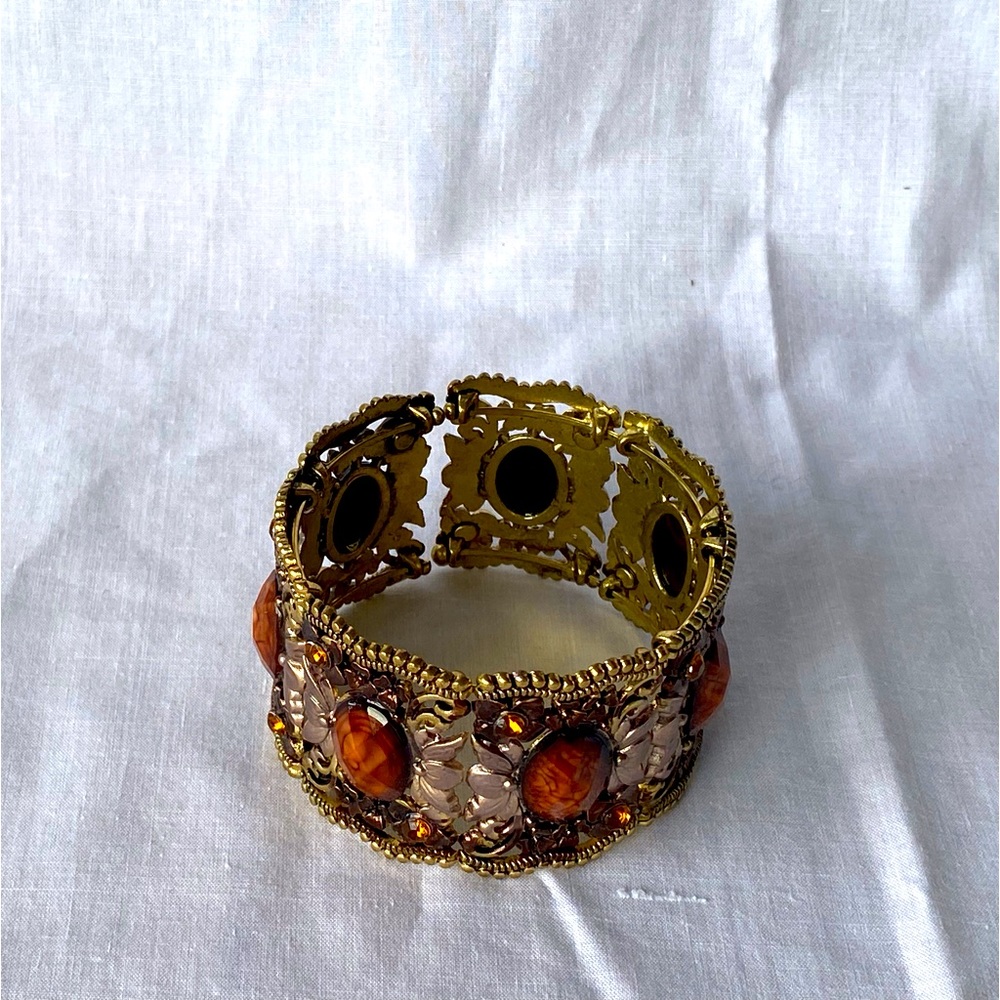 Vintage Amber color Chunky costume bracelet Goldtone
